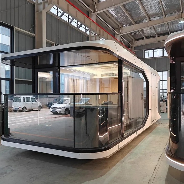 Smart Space Capsule Haus
