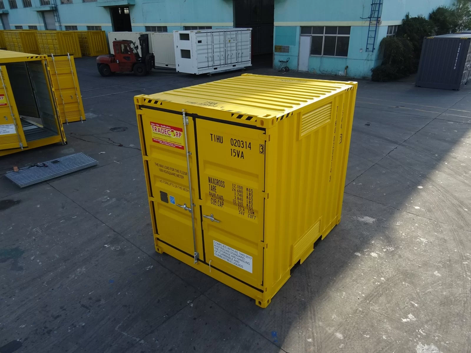 10′ High Cube Gefahrgut-Container (Bunded Floor)