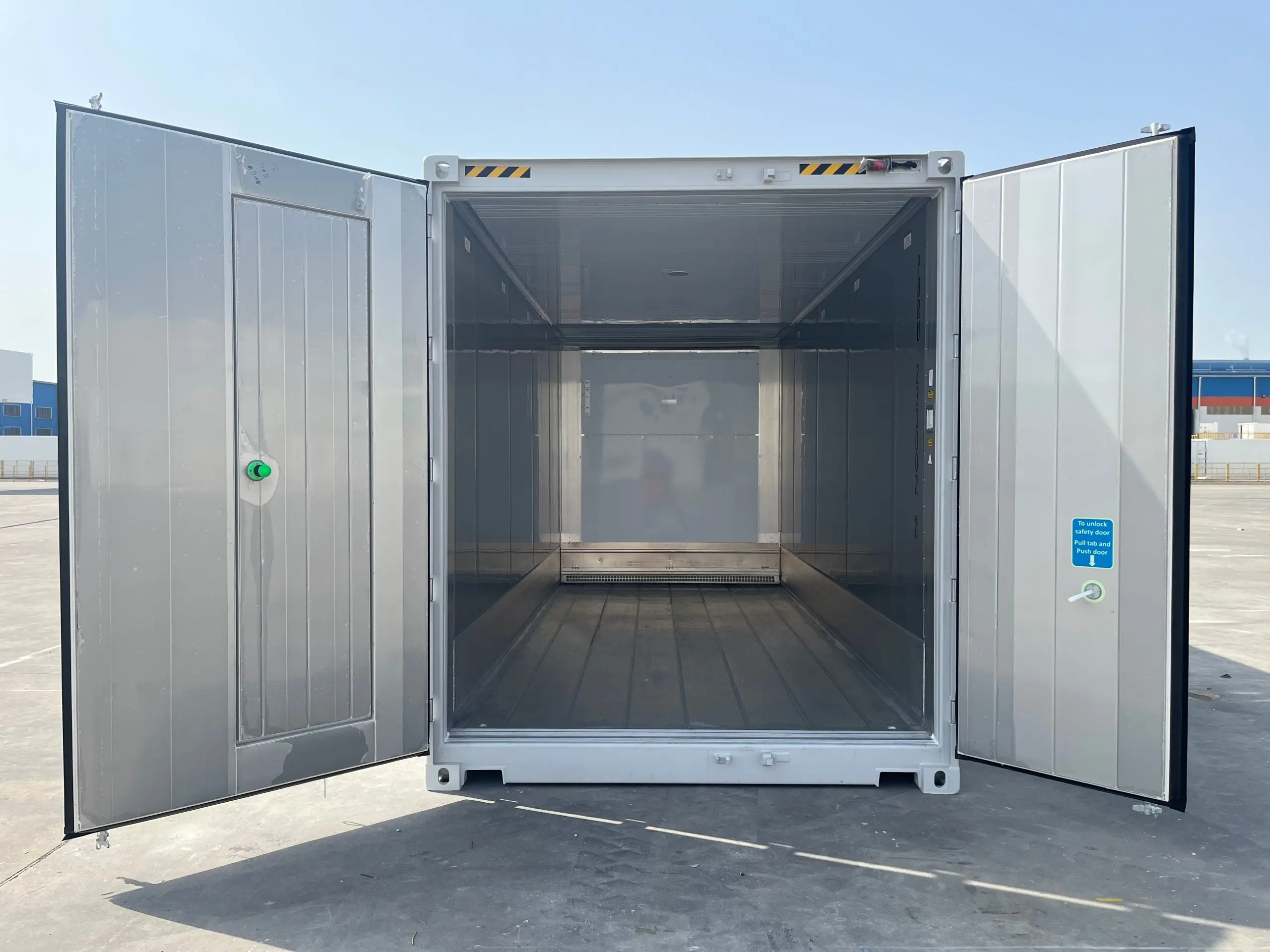 20 Fuß High Cube Kühlcontainer mit Personaltür – Bild 14