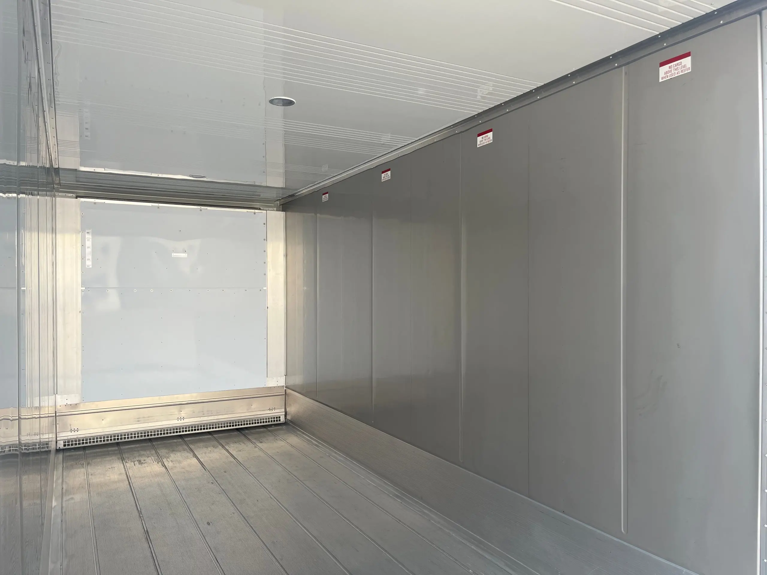 20 Fuß High Cube Kühlcontainer mit Personaltür – Bild 15