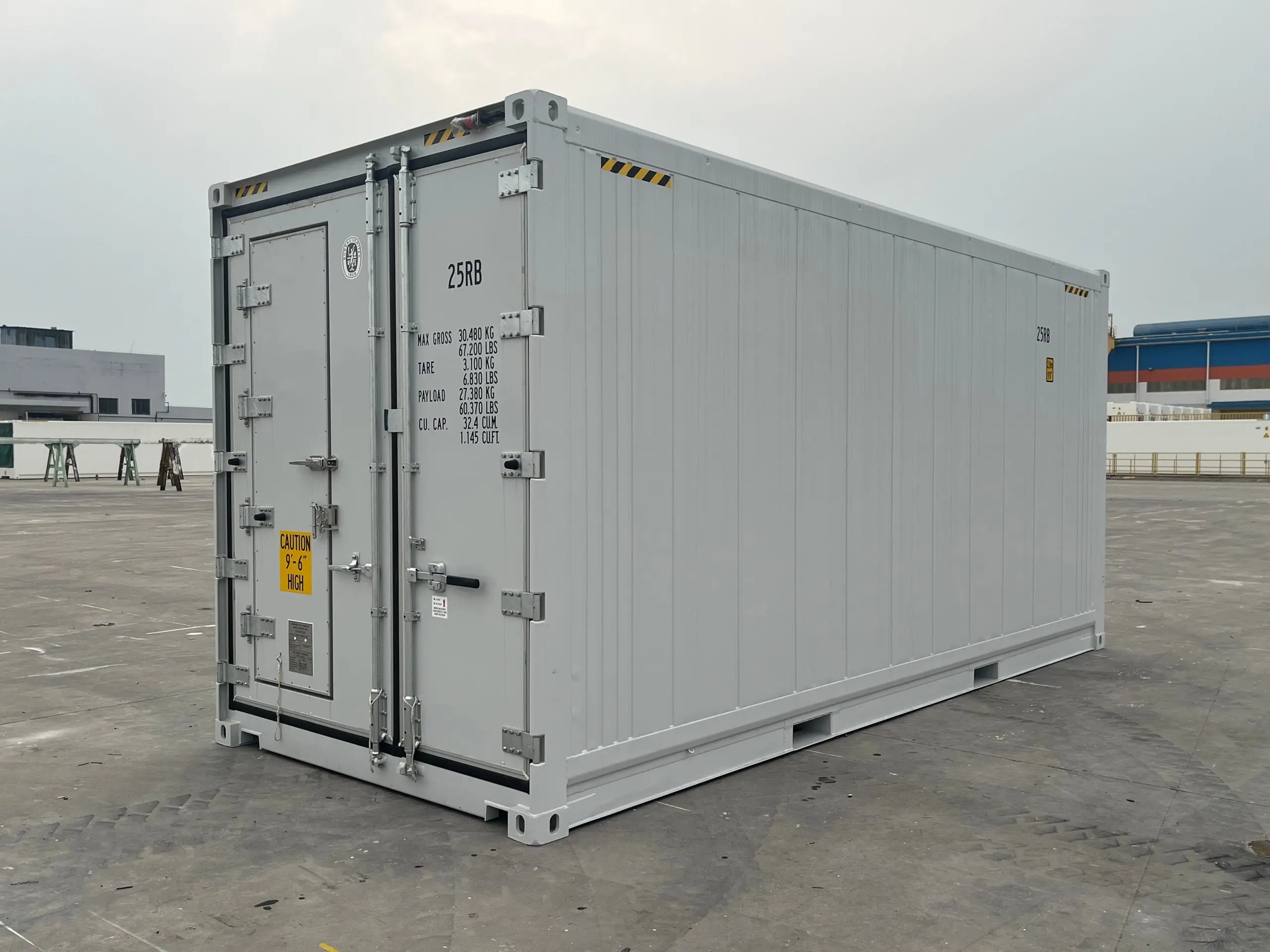 20 Fuß High Cube Kühlcontainer mit Personaltür – Bild 23