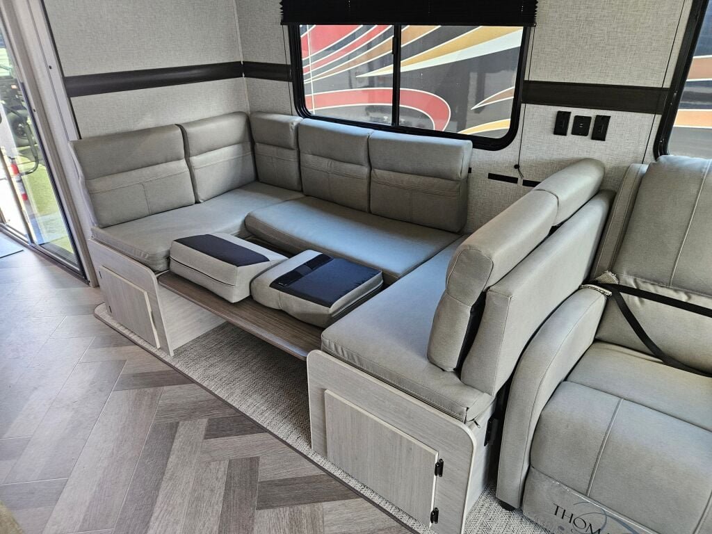 2024 Crossroads Zinger ZR380FB – Bild 13