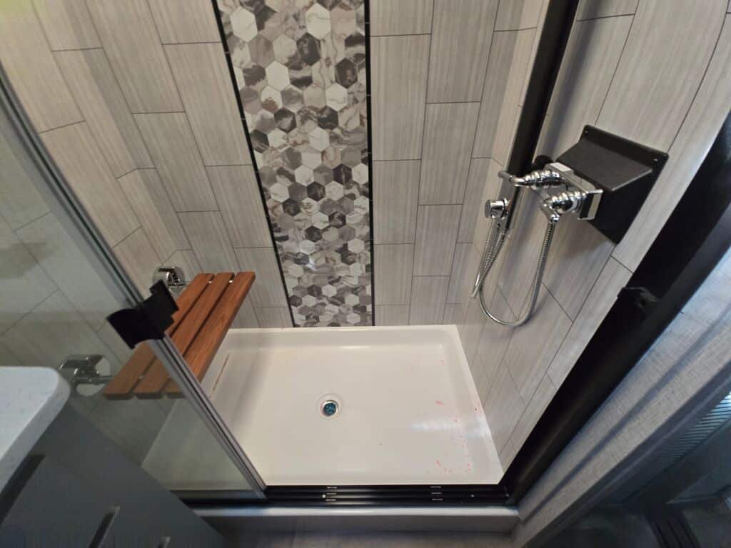 2025 Crossroads Redwood RW4200FL – Bild 14