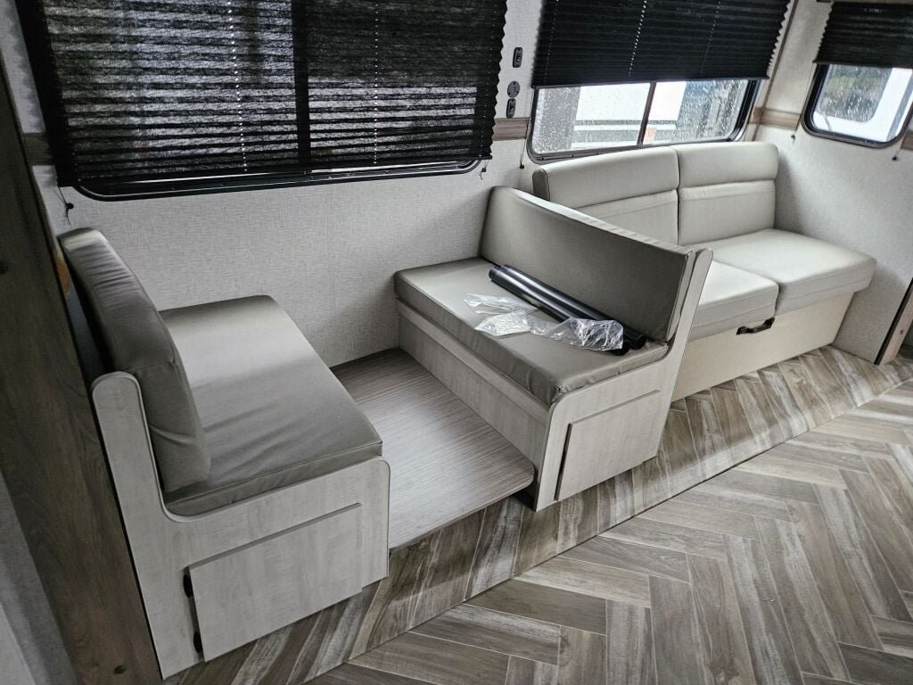 2025 Crossroads Zinger 390DB – Bild 7
